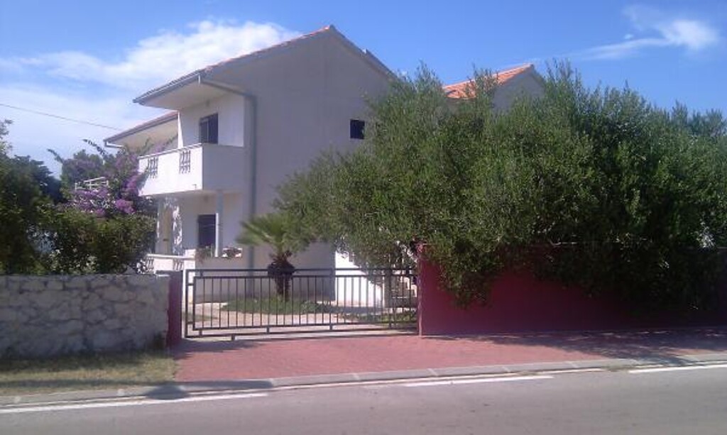 Image 3838612 - 2